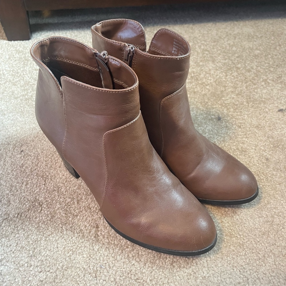 Style&Co women’s size 8.5 Brown Booties